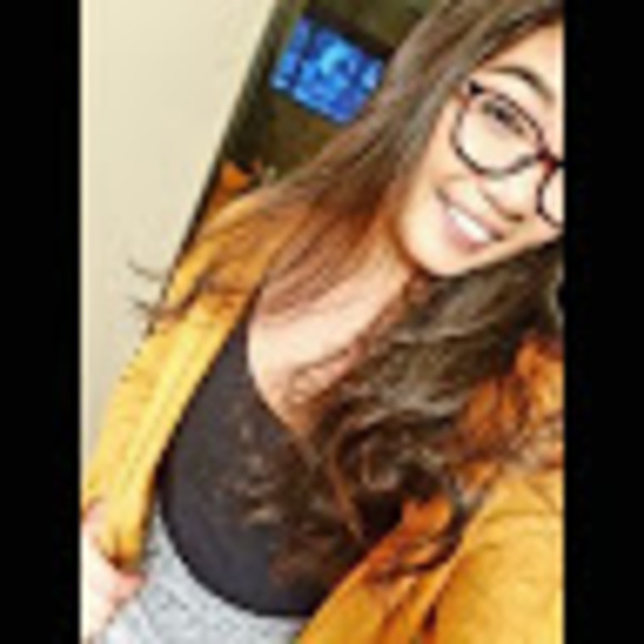 Meet your Posher, Maia - Picture 1 of 1